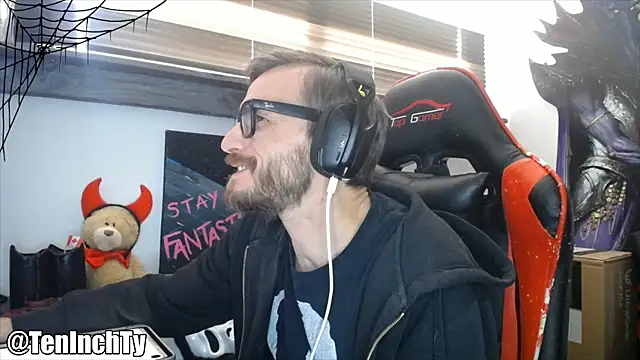 teninchty online show from October 14, 2025, 6:19 pm