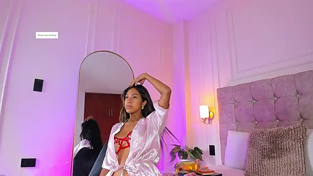 JasmineRoss 1 online show from March 17, 2026, 3:37 pm