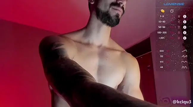 K cique online show from March 2, 2025, 9:52 pm