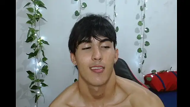 neithanzynxx online show from March 12, 2025, 1:36 am