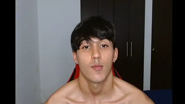 neithanzynxx online show from March 20, 2025, 7:35 pm