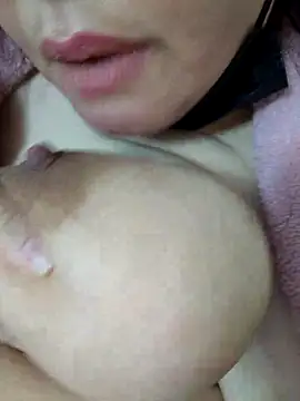 Loly2025 online show from February 19, 2025, 9:58 pm