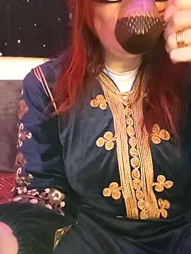 Loly2025 online show from March 1, 2026, 5:02 pm