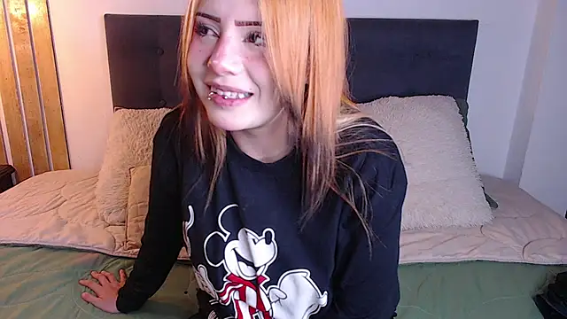 Snapshot of fyreandfox_ chatting on June 26, 2026, 8:25 pm fyreandfox online show from June 26, 2026, 8:25 pm