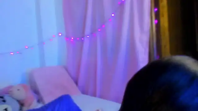 Snapshot of Danna_Myst chatting on November 4, 2025, 11:19 pm Danna Myst online show from November 4, 2025, 11:19 pm