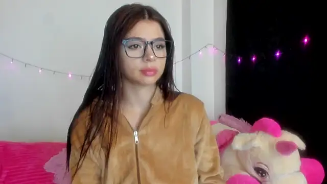 Snapshot of Danna_Myst chatting on January 11, 2026, 11:44 pm Danna Myst online show from January 11, 2026, 11:44 pm