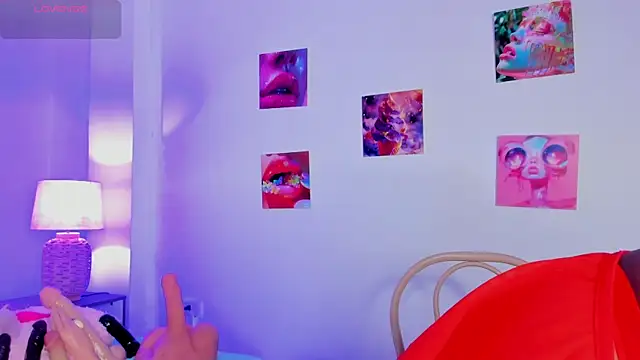 naomy 68 online show from March 26, 2026, 2:54 am