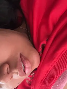 Snapshot of Karla_Stein2025 chatting on October 31, 2025, 5:09 pm Karla Stein2025 online show from October 31, 2025, 5:09 pm