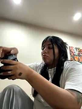 Snapshot of Karla_Stein2025 chatting on November 5, 2025, 2:58 am Karla Stein2025 online show from November 5, 2025, 2:58 am