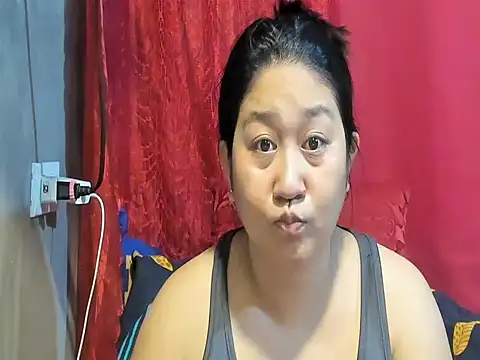 hotchubby88 online show from May 7, 2026, 7:12 am