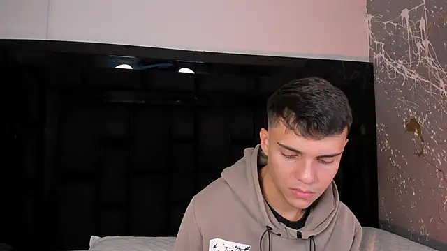 Snapshot of JacobRoberts1 chatting on October 24, 2025, 10:09 pm JacobRoberts1 online show from October 24, 2025, 10:09 pm