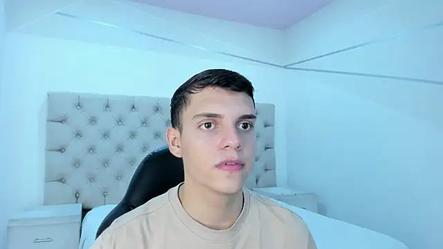 Snapshot of JacobRoberts1 chatting on November 16, 2025, 9:19 pm JacobRoberts1 online show from November 16, 2025, 9:19 pm