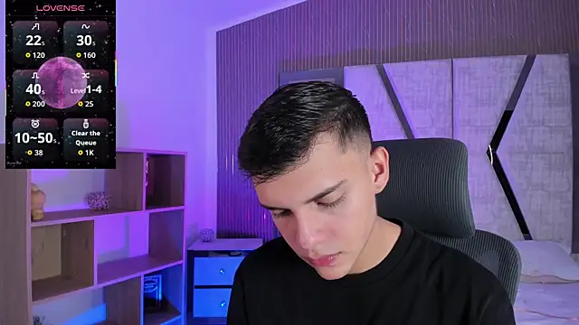 Snapshot of JacobRoberts1 chatting on December 1, 2025, 8:32 pm JacobRoberts1 online show from December 1, 2025, 8:32 pm