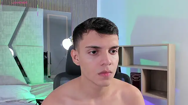 Snapshot of JacobRoberts1 chatting on December 5, 2025, 8:39 pm JacobRoberts1 online show from December 5, 2025, 8:39 pm