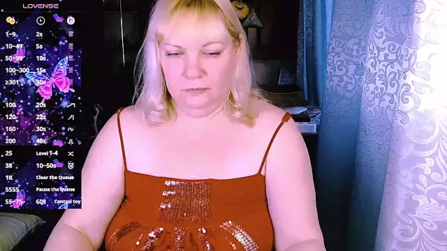 Snapshot of FlowerButterf chatting on March 28, 2026, 3:46 pm FlowerButterf online show from March 28, 2026, 3:46 pm