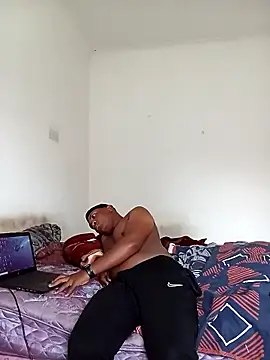 bosszonke123 online show from March 8, 2025, 5:07 am