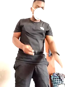 bosszonke123 online show from February 19, 2025, 12:33 pm