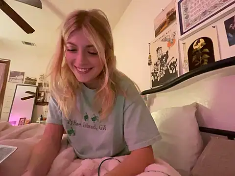 sinfulblonde1 online show from February 19, 2025, 2:23 am