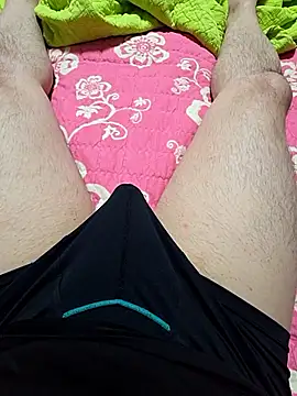 halu5400 online show from October 3, 2025, 7:32 am