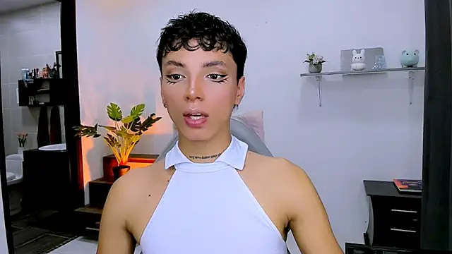 nilam valker online show from October 14, 2025, 9:58 pm