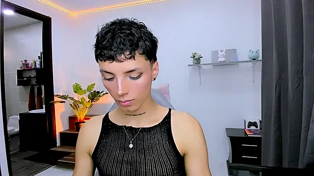 nilam valker online show from September 20, 2025, 6:02 pm