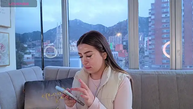 Snapshot of Ivanna_West chatting on May 11, 2026, 11:22 am Ivanna West online show from May 11, 2026, 11:22 am