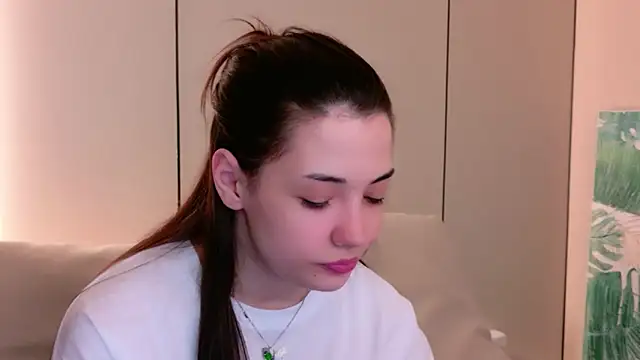 Snapshot of Alice_Deleon chatting on June 21, 2026, 10:32 am Alice Deleon online show from June 21, 2026, 10:32 am