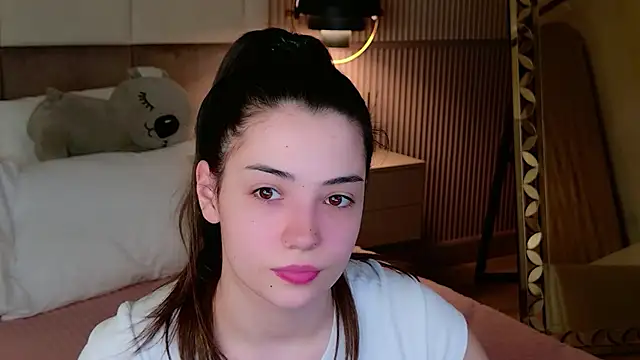 Snapshot of Alice_Deleon chatting on February 6, 2026, 11:06 am Alice Deleon online show from February 6, 2026, 11:06 am