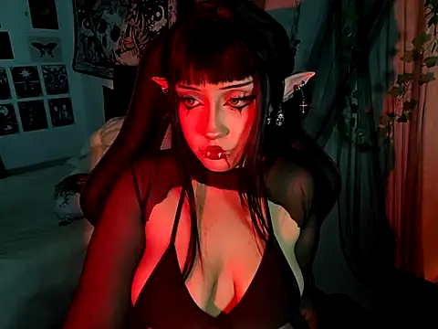 Snapshot of blue_katt chatting on October 22, 2025, 8:30 pm blue katt online show from October 22, 2025, 8:30 pm