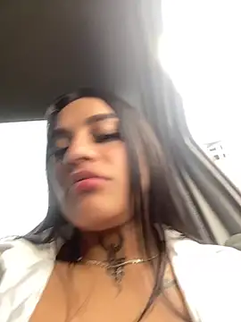 Emily sharlot online show from November 14, 2025, 8:23 pm