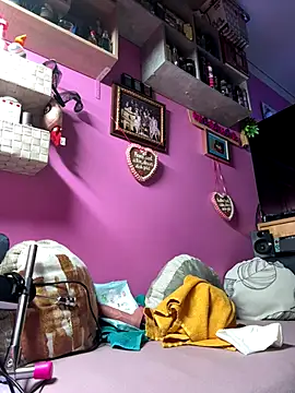 Snapshot of sexymelli18 chatting on October 27, 2025, 6:20 pm sexymelli18 online show from October 27, 2025, 6:20 pm