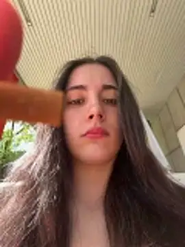 Snapshot of sexymelli18 chatting on May 3, 2026, 8:52 am sexymelli18 online show from May 3, 2026, 8:52 am