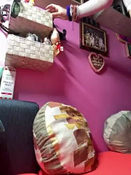 Snapshot of sexymelli18 chatting on November 21, 2025, 7:24 pm sexymelli18 online show from November 21, 2025, 7:24 pm