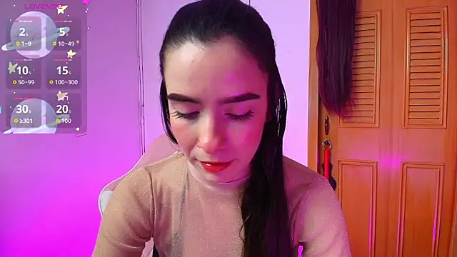 Snapshot of Peach_Rose_ chatting on February 22, 2026, 8:43 pm Peach Rose online show from February 22, 2026, 8:43 pm