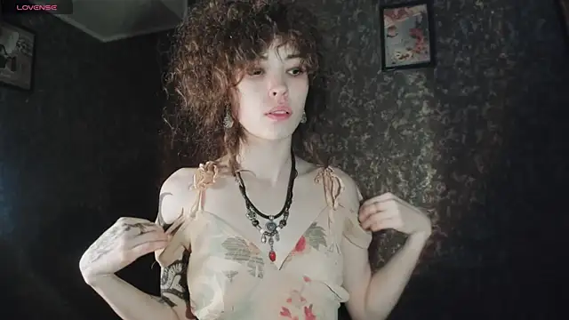 Snapshot of Dizer_clopy chatting on November 12, 2025, 3:05 pm Dizer clopy online show from November 12, 2025, 3:05 pm