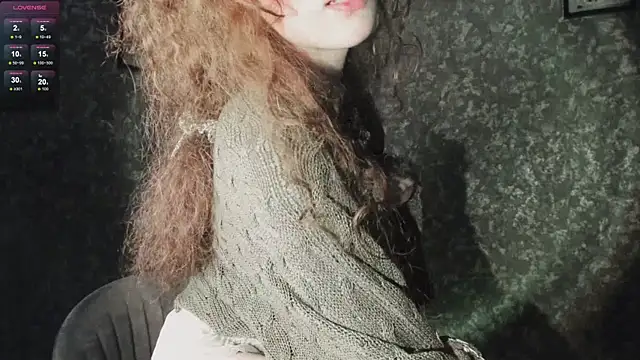 Snapshot of Dizer_clopy chatting on December 16, 2025, 4:33 pm Dizer clopy online show from December 16, 2025, 4:33 pm