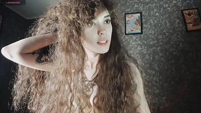 Snapshot of Dizer_clopy chatting on November 8, 2025, 3:15 pm Dizer clopy online show from November 8, 2025, 3:15 pm