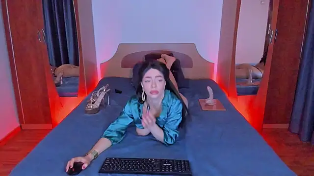 Sophie-Rosenfeld online show from March 21, 2025, 12:29 am