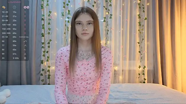 CarolinePepper online show from February 13, 2026, 2:06 pm