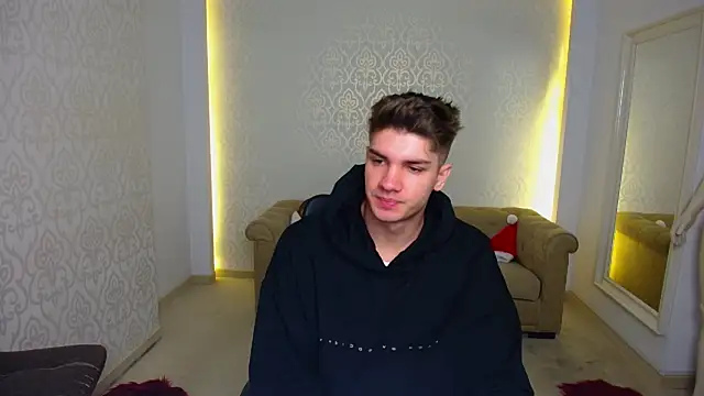 MaxKaiden online show from January 14, 2026, 5:33 am