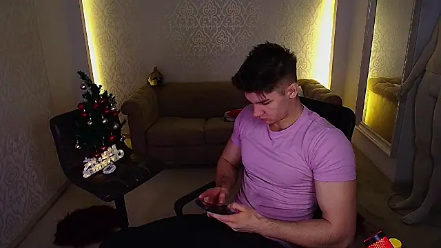 Snapshot of MaxKaiden chatting on November 27, 2025, 5:41 am MaxKaiden online show from November 27, 2025, 5:41 am