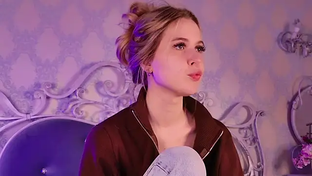 Snapshot of BECKI_VRES chatting on September 13, 2025, 8:31 pm BECKI VRES online show from September 13, 2025, 8:31 pm