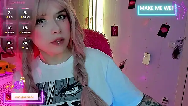 Sparkle Mona online show from March 19, 2025, 1:54 am