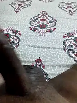 Snapshot of desi_pb02 chatting on March 11, 2026, 7:19 pm desi pb02 online show from March 11, 2026, 7:19 pm