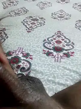 Snapshot of desi_pb02 chatting on March 21, 2026, 3:05 pm desi pb02 online show from March 21, 2026, 3:05 pm