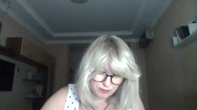 Snapshot of Mary888x chatting on September 14, 2025, 6:30 pm Mary888x online show from September 14, 2025, 6:30 pm