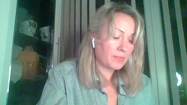 Snapshot of Mary888x chatting on February 25, 2025, 7:06 pm Mary888x online show from February 25, 2025, 7:06 pm