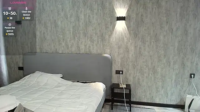 Snapshot of minamoons chatting on February 25, 2025, 7:20 am minamoons online show from February 25, 2025, 7:20 am