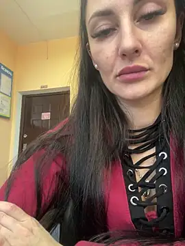 Snapshot of Veronicavirus chatting on February 17, 2025, 12:05 pm Veronicavirus online show from February 17, 2025, 12:05 pm