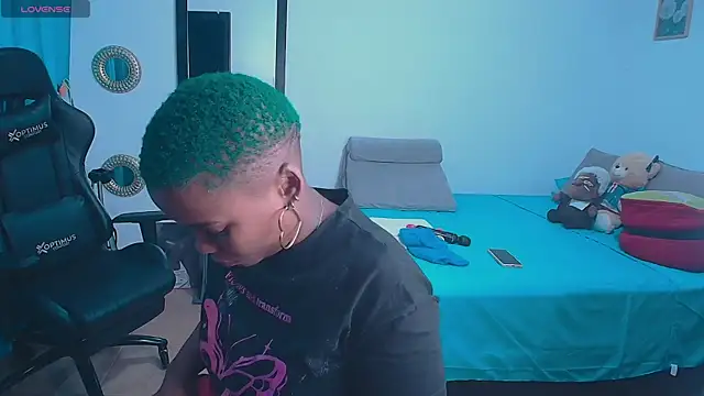 Snapshot of DashaSousaa chatting on March 18, 2025, 1:44 pm DashaSousaa online show from March 18, 2025, 1:44 pm